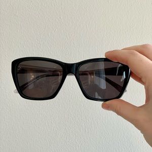 NWOT Elle sunglasses